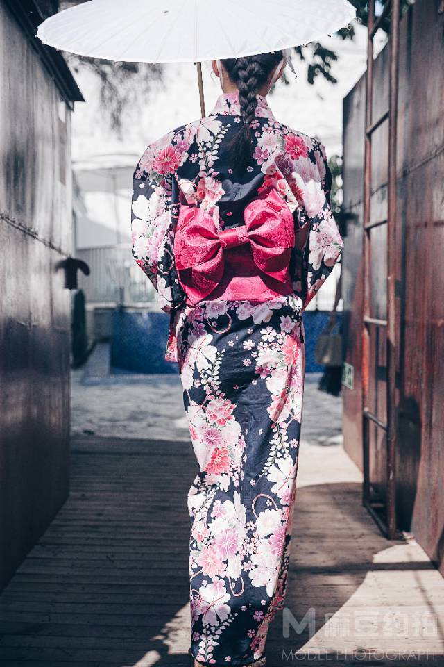和服模特
