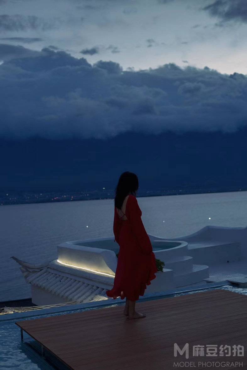 夜景模特