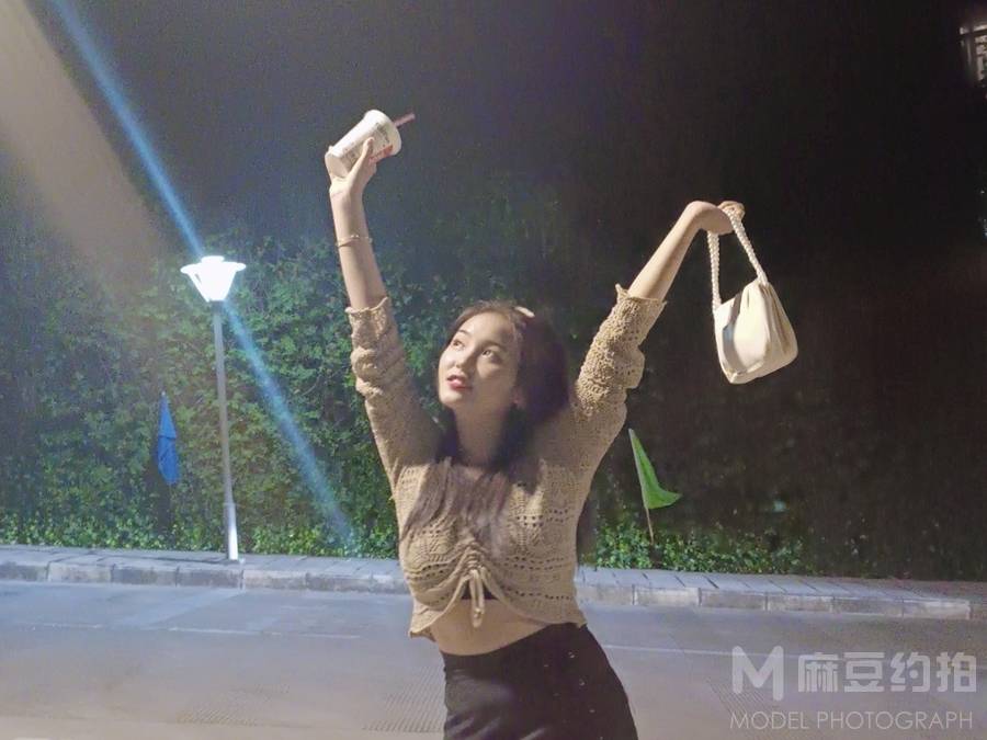 夜景模特