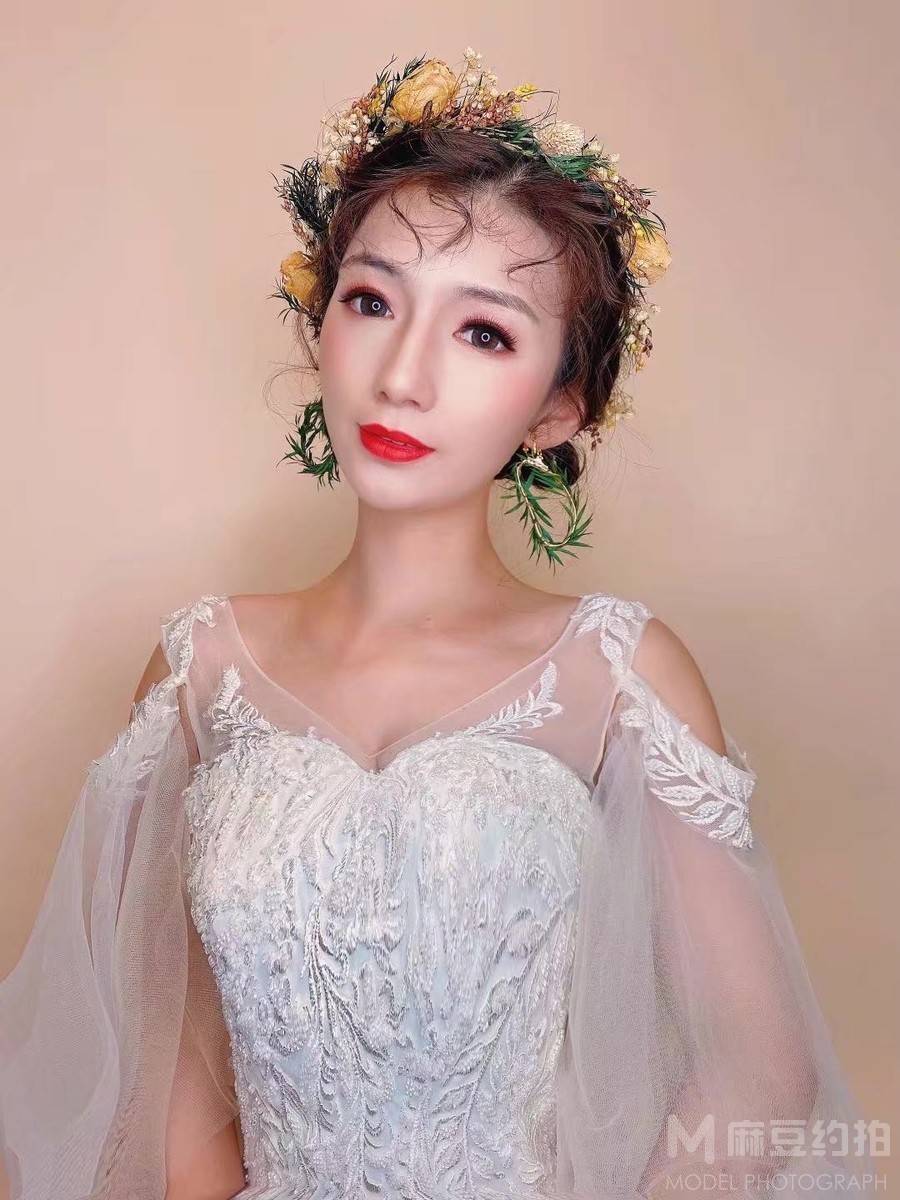 妆容模特