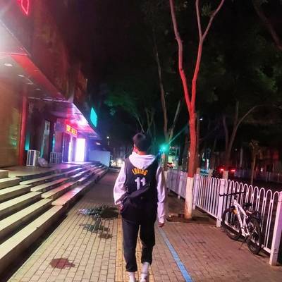 黑白模特