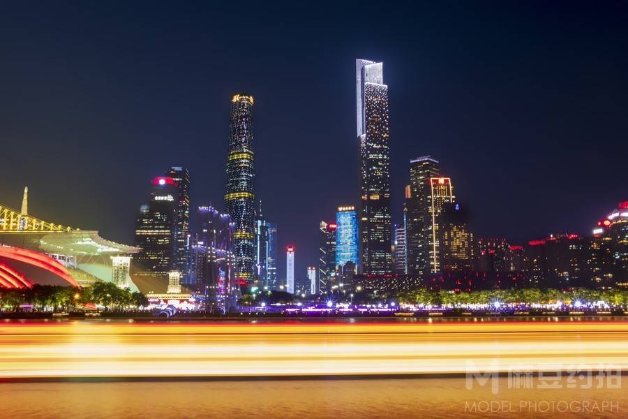 夜景模特