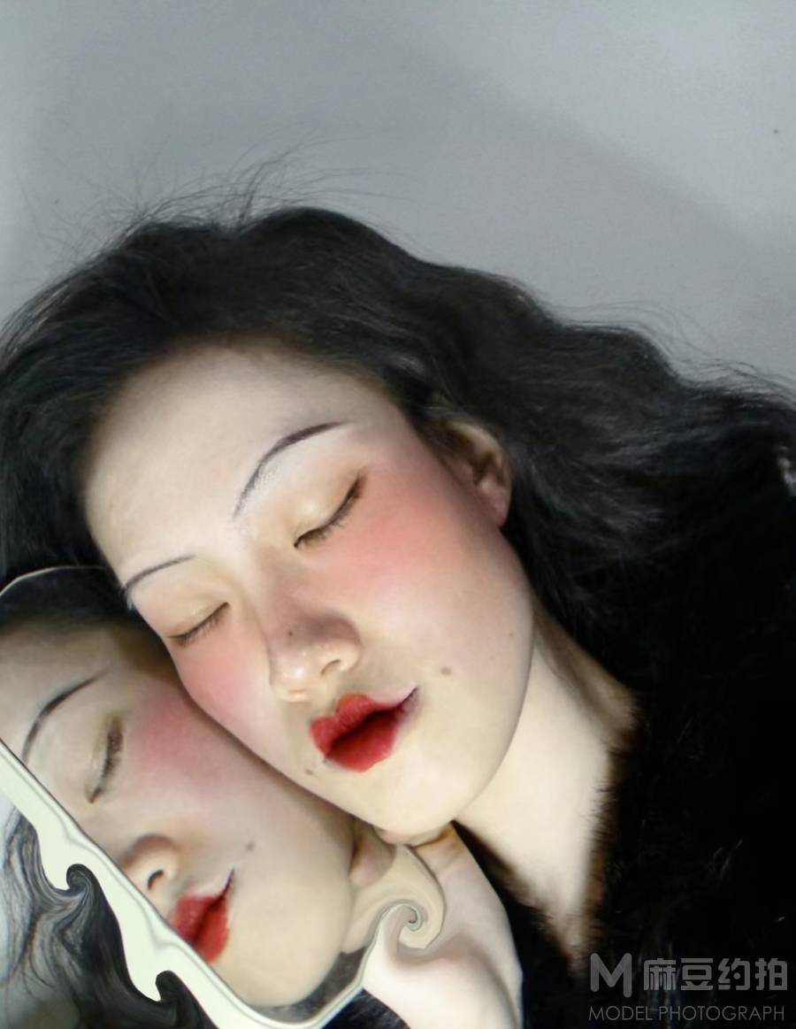 暗黑模特