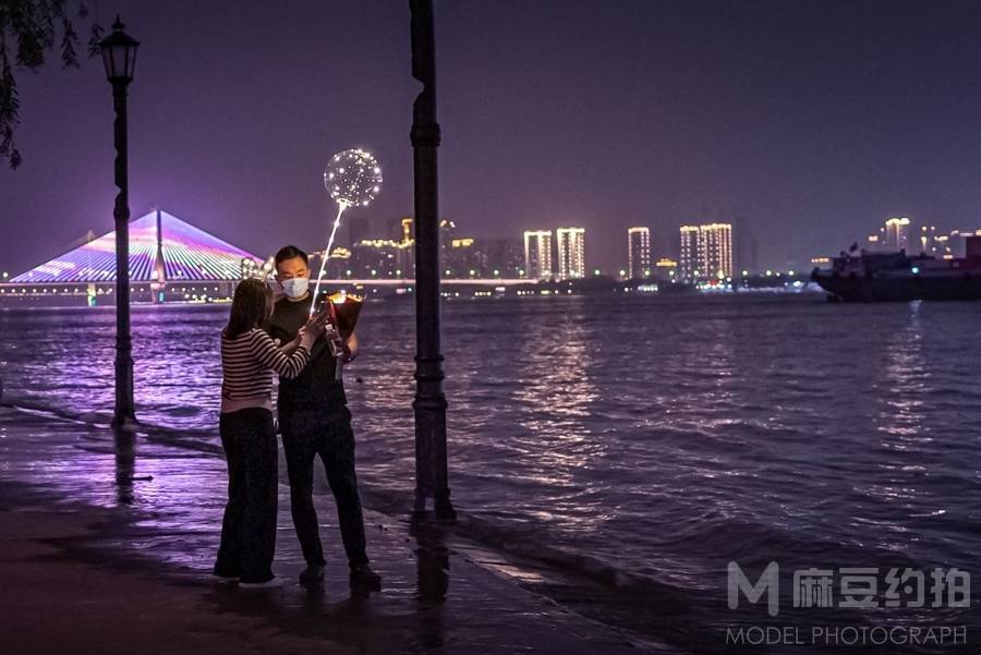 夜景模特