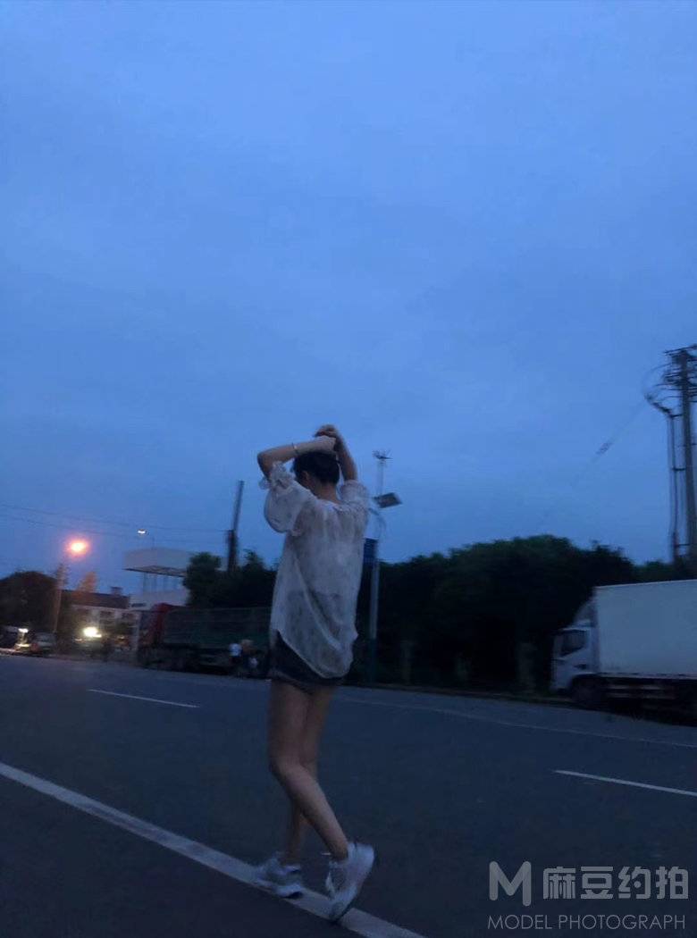 清新模特