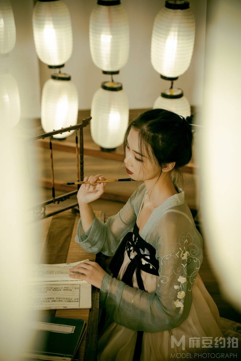 汉服模特