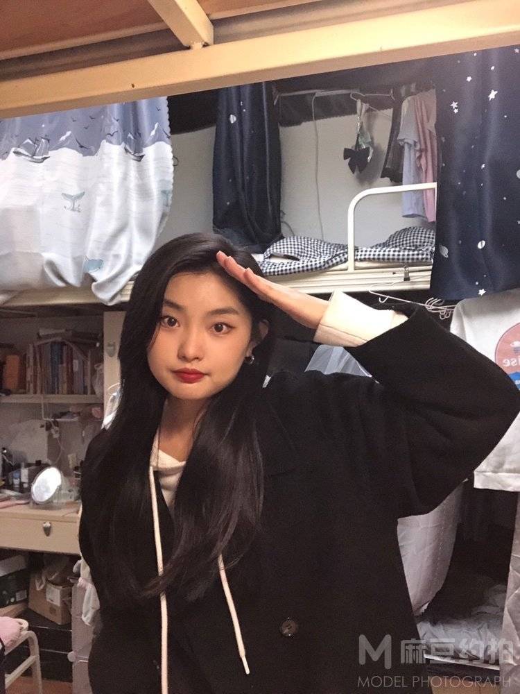 校园模特