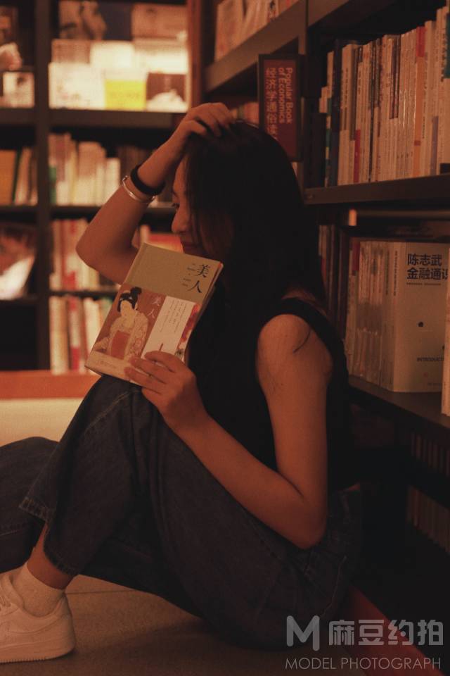 胶片模特