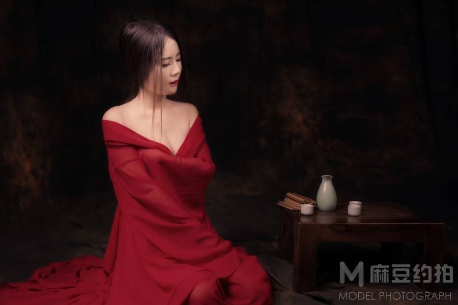 黑白模特