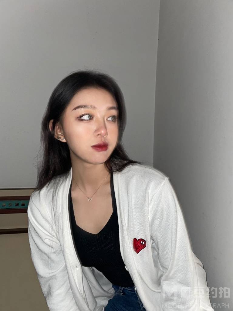 胶片模特