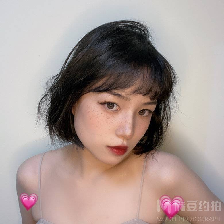妆容模特
