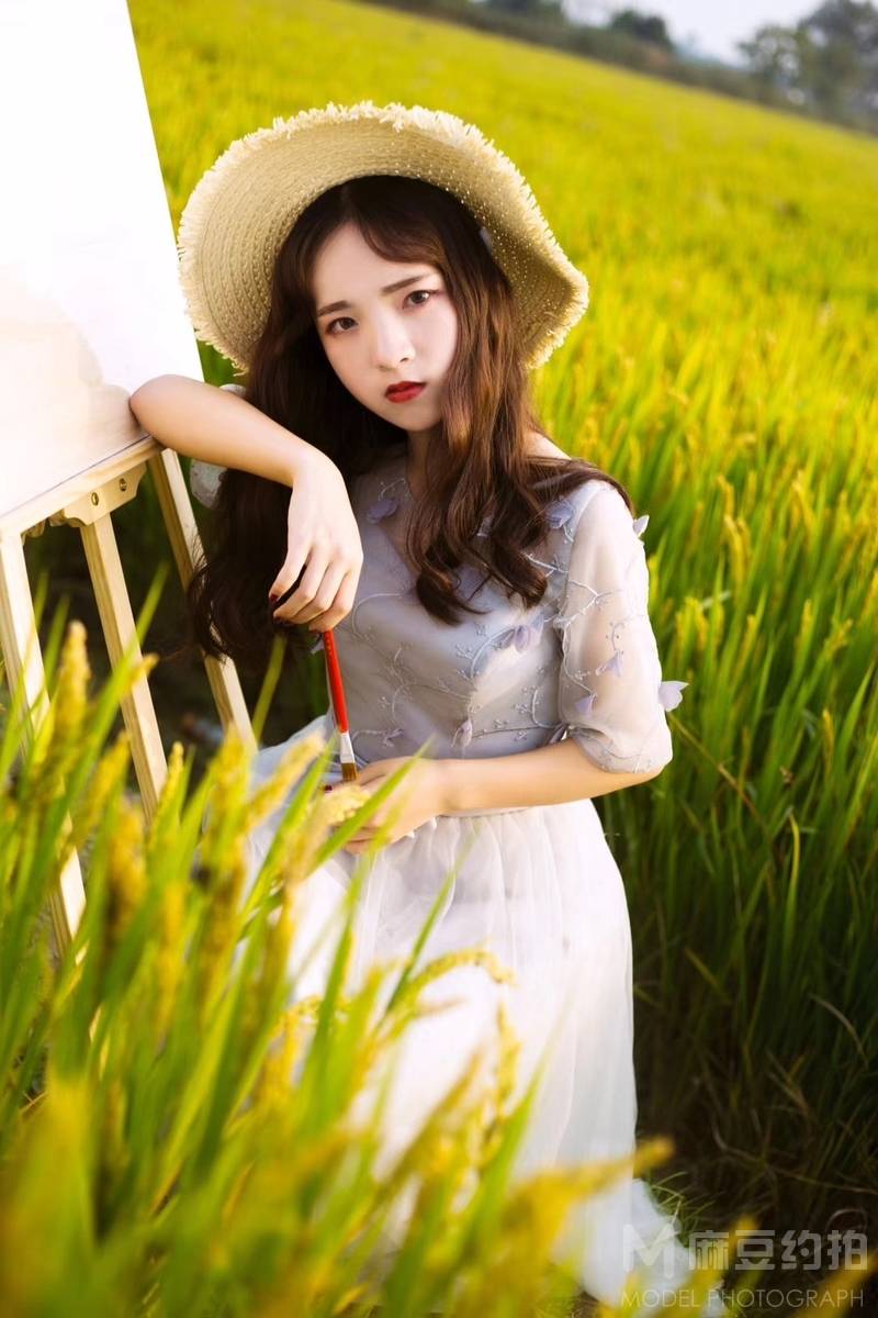 校园模特