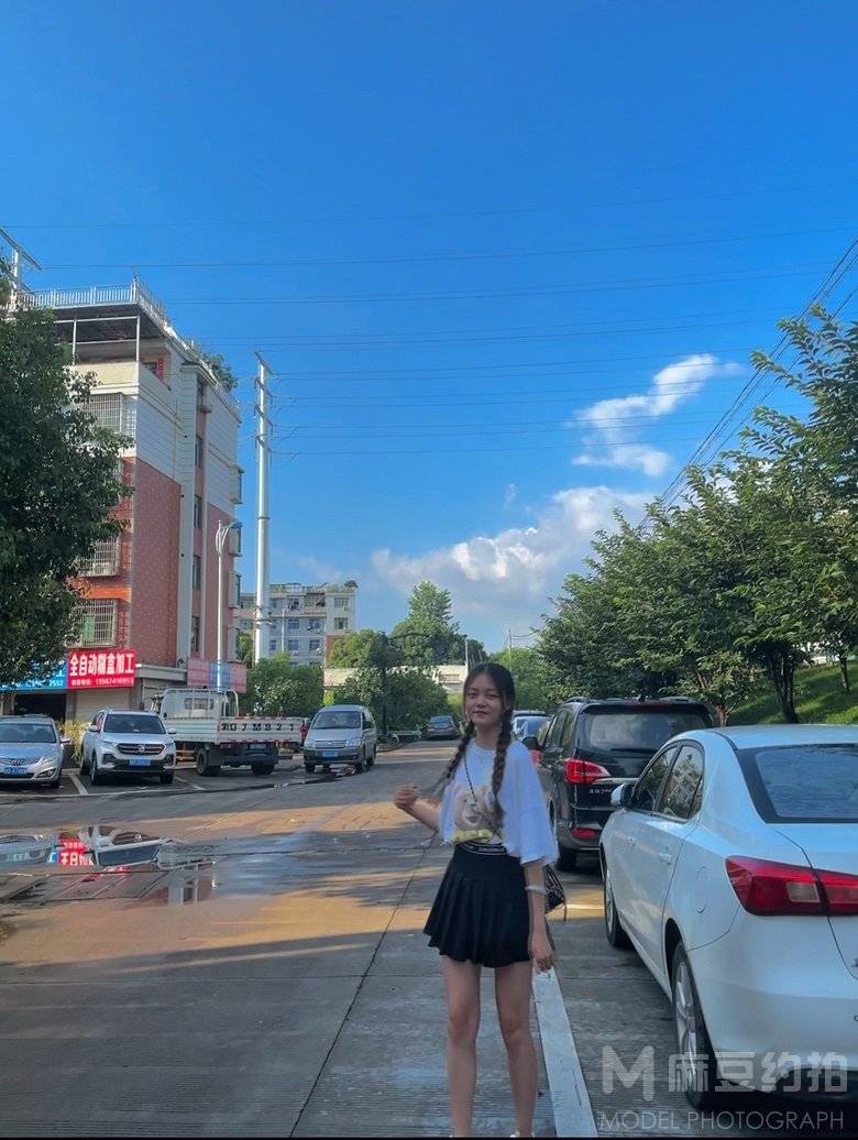 清新模特