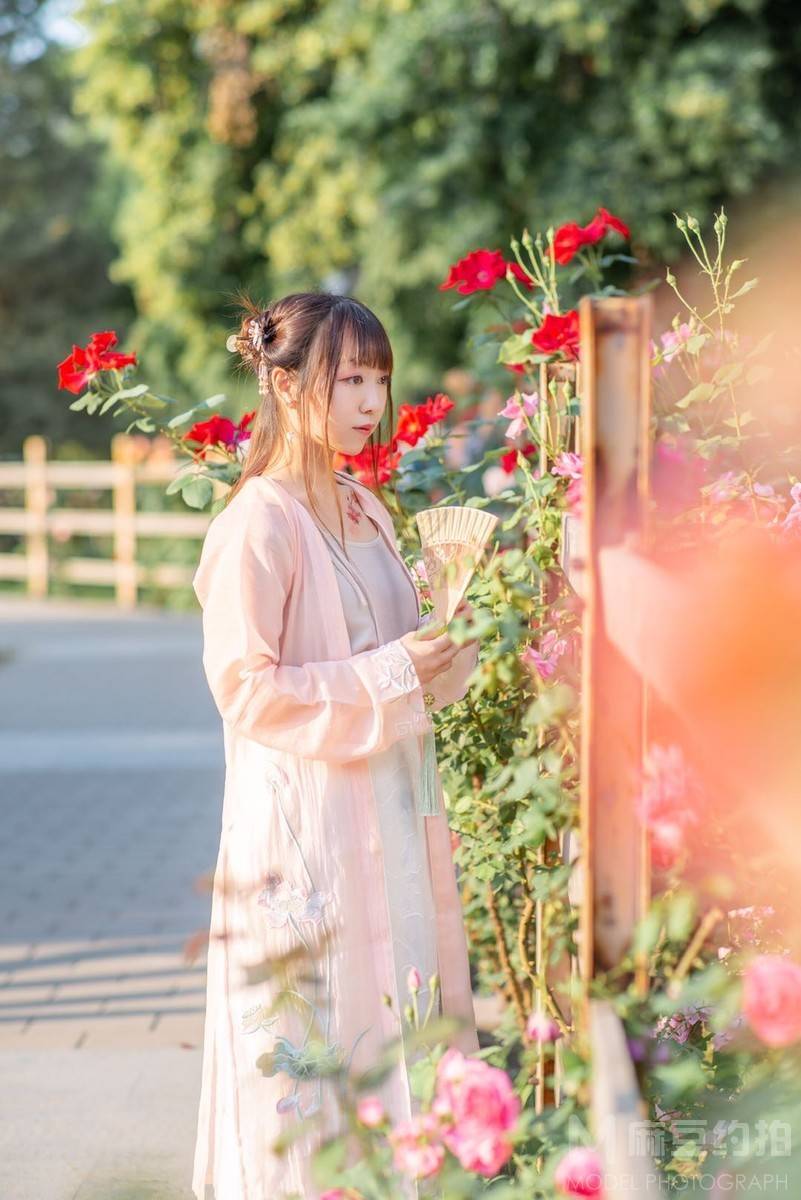 汉服模特