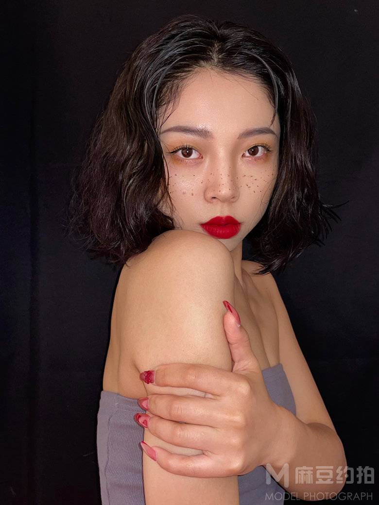 妆容模特