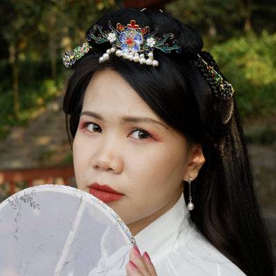 情绪模特