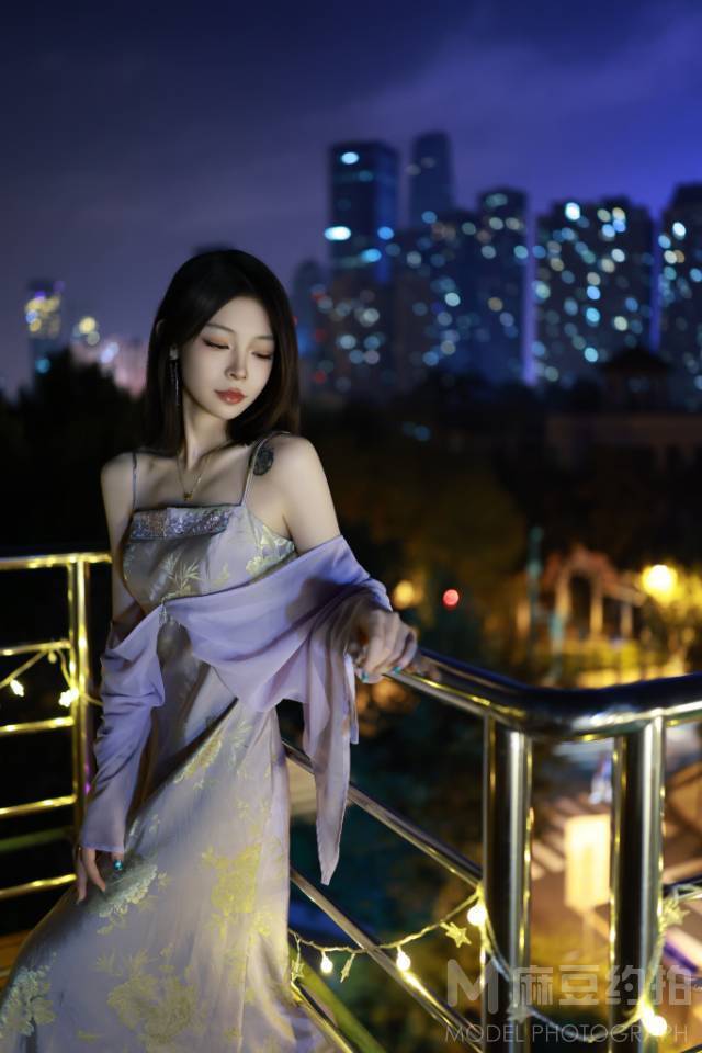 夜景模特