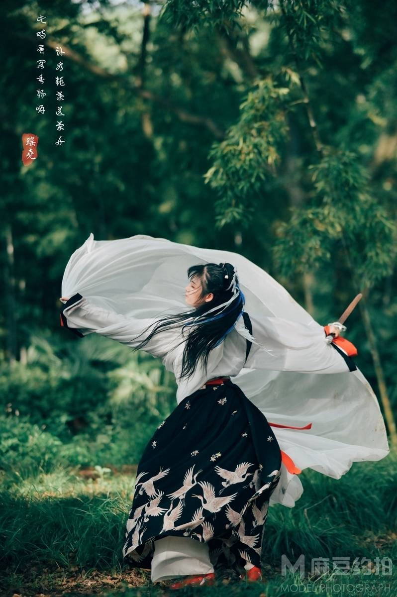 汉服模特