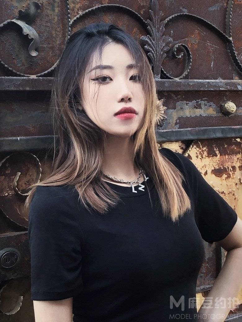暗黑模特