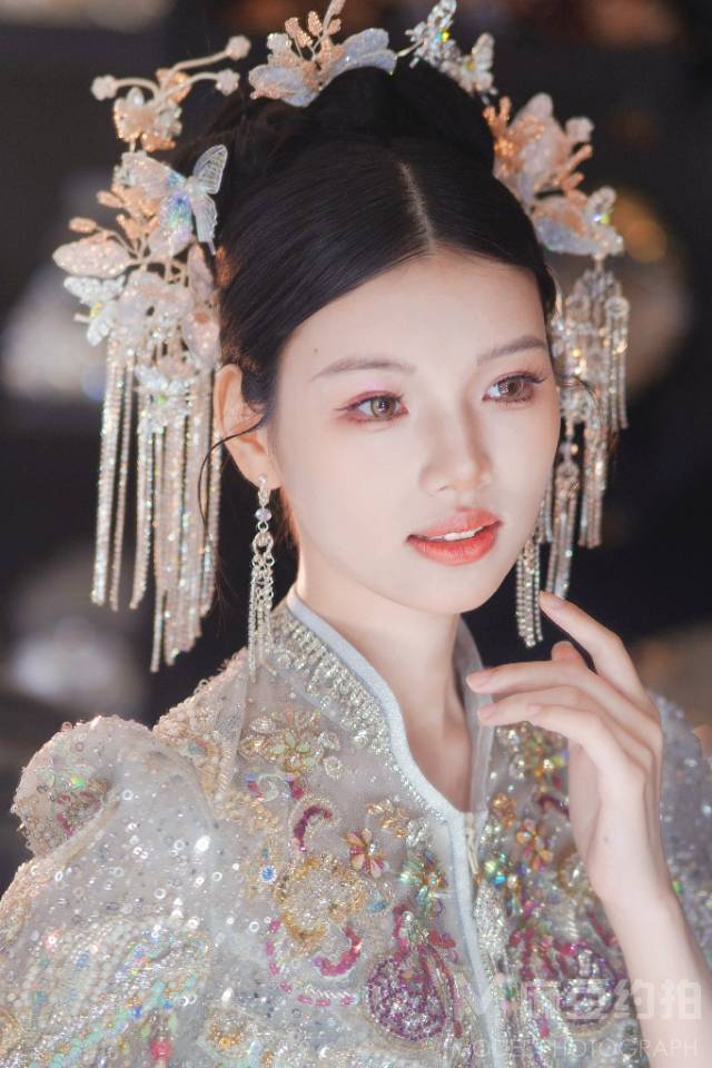妆容模特