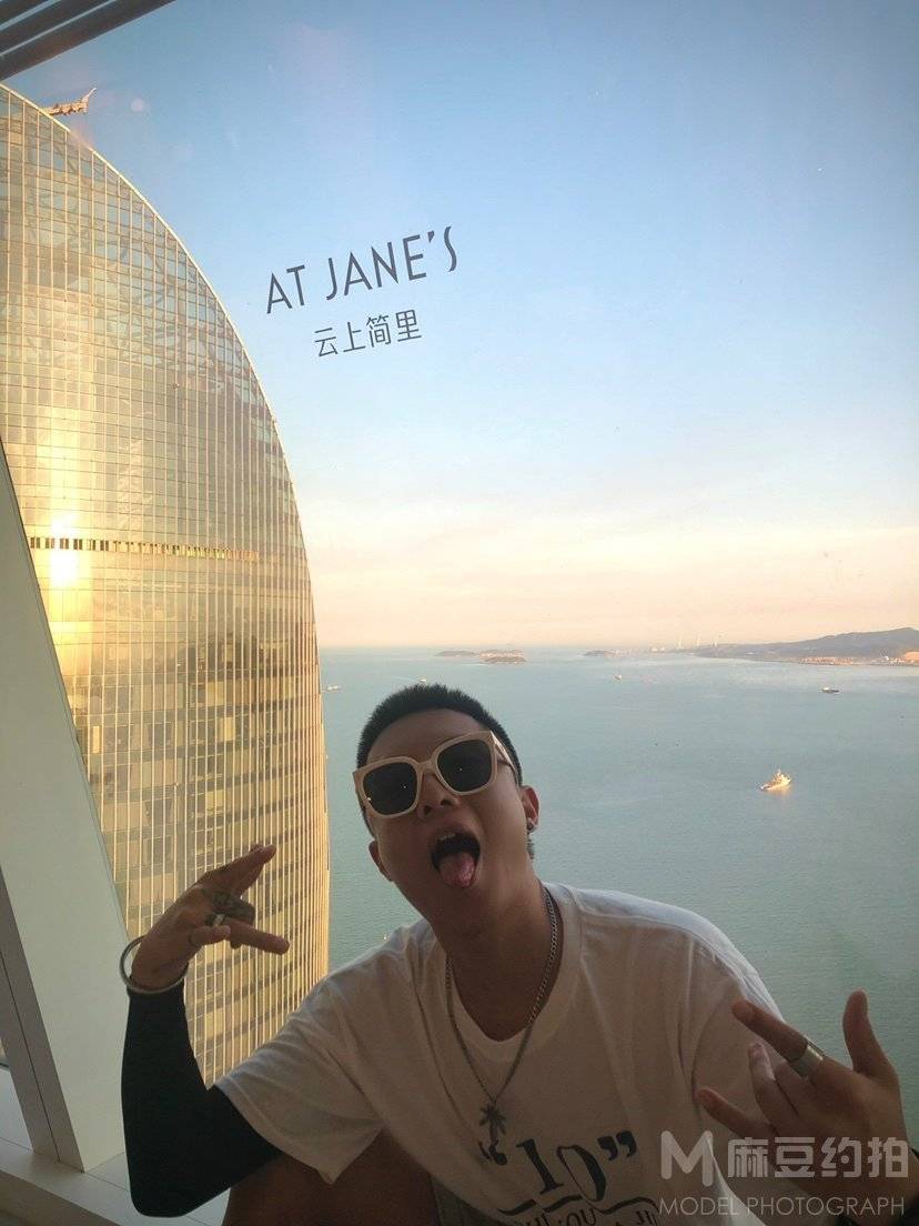 纪实模特