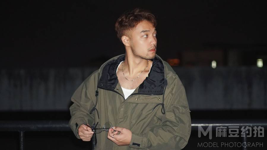 胶片模特