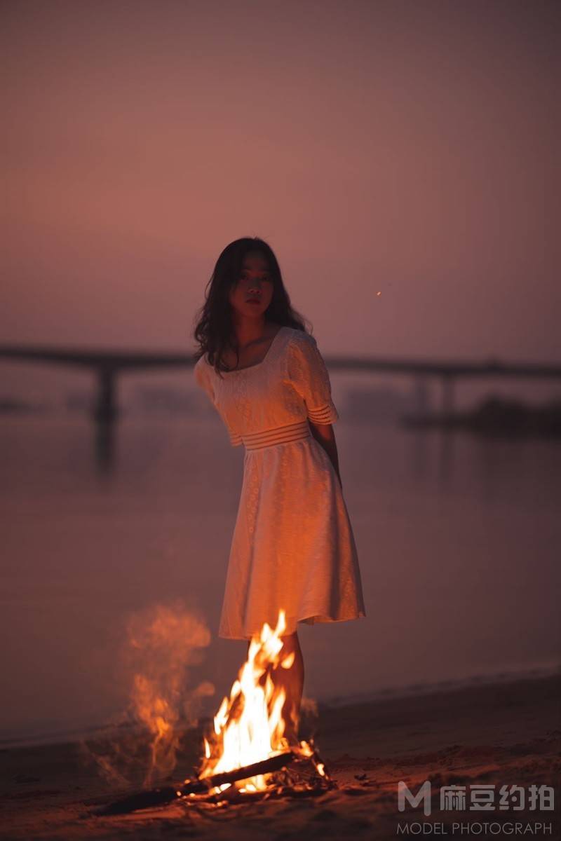 夜景模特