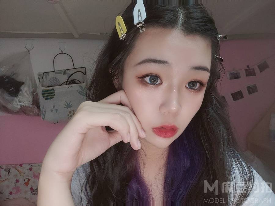 少女模特