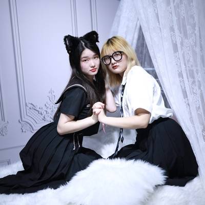 黑白模特