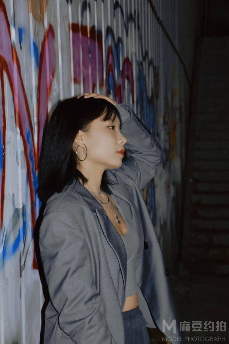 夜景模特