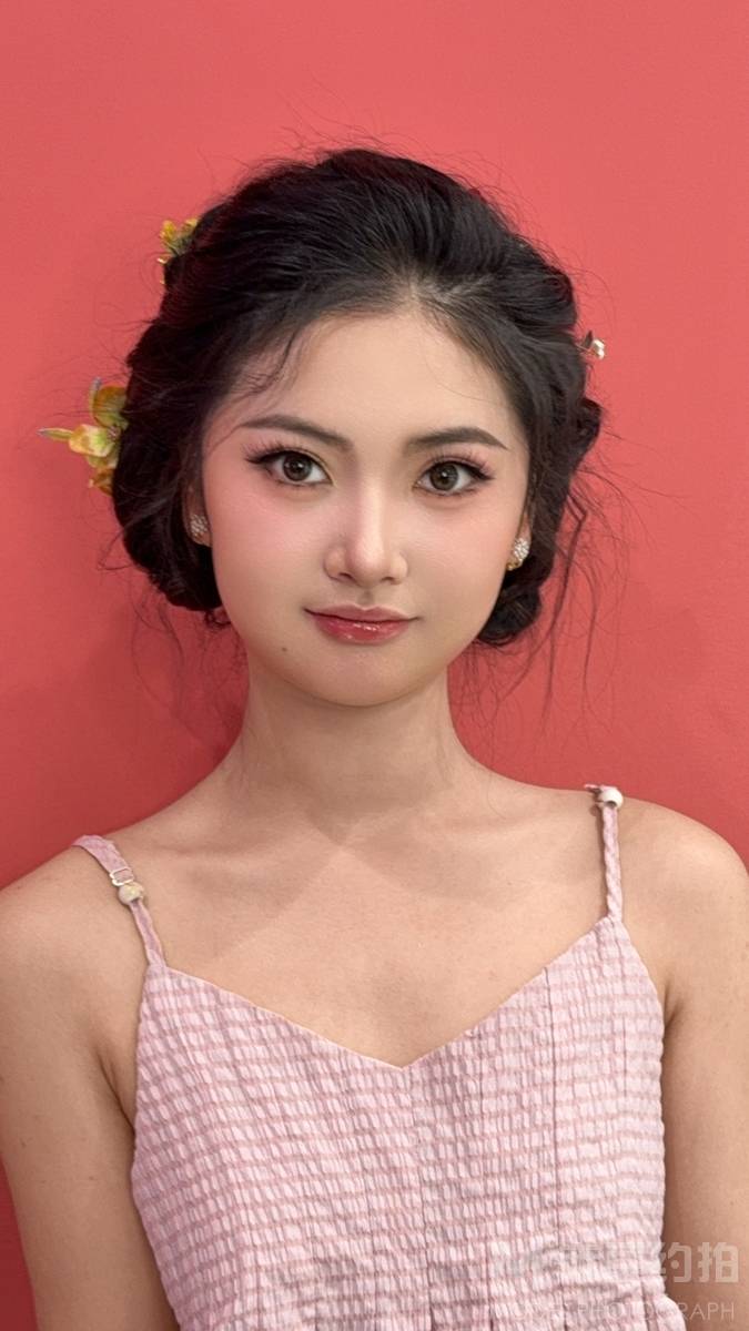 妆容模特