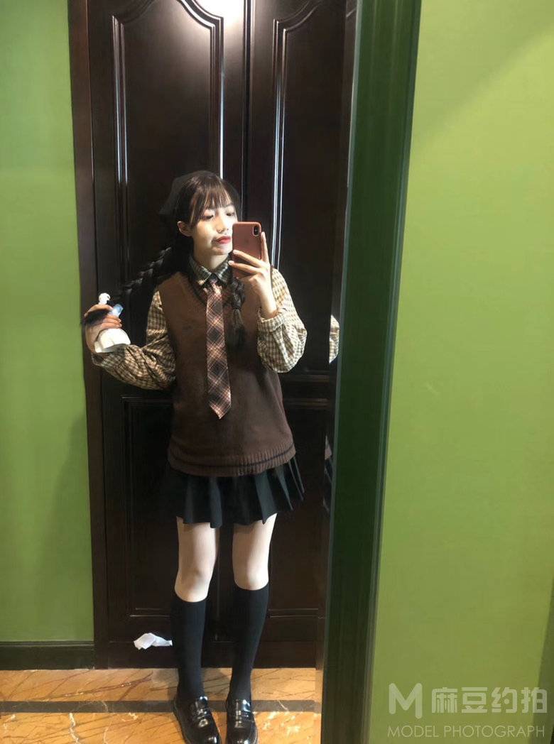 校园模特