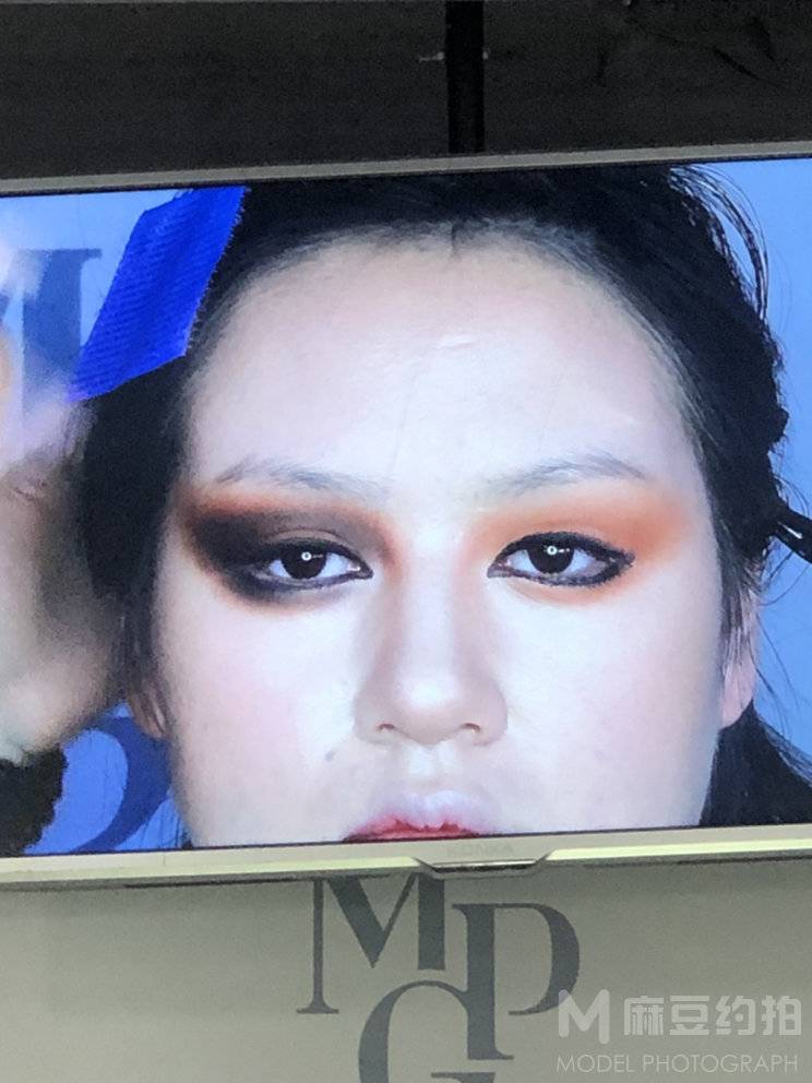 妆容模特