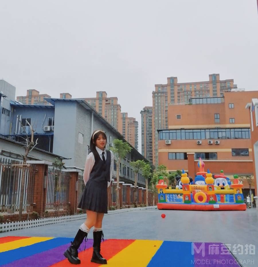 清新模特