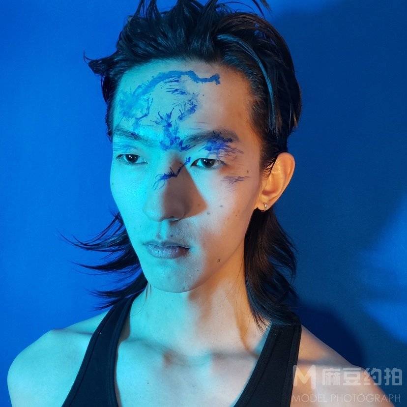 妆容模特