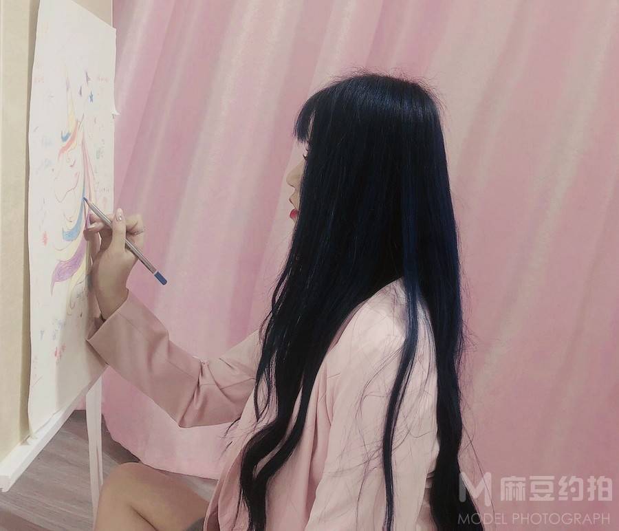 妆容模特