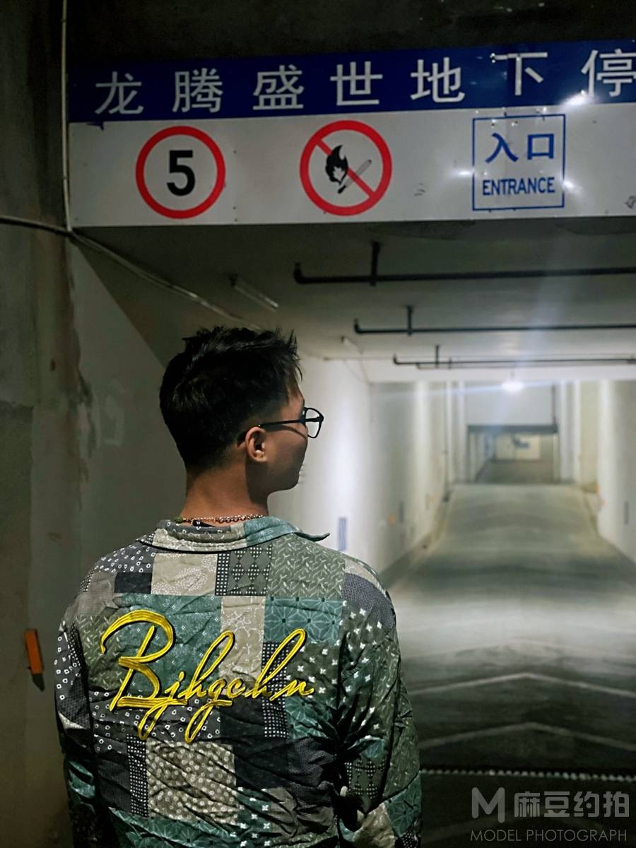 商务模特