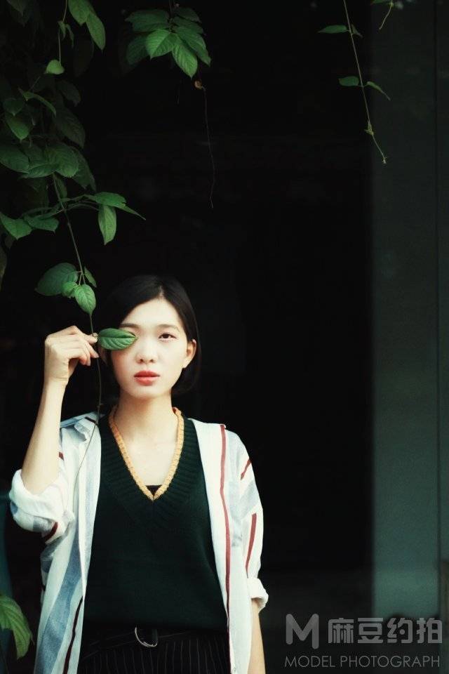 情绪模特