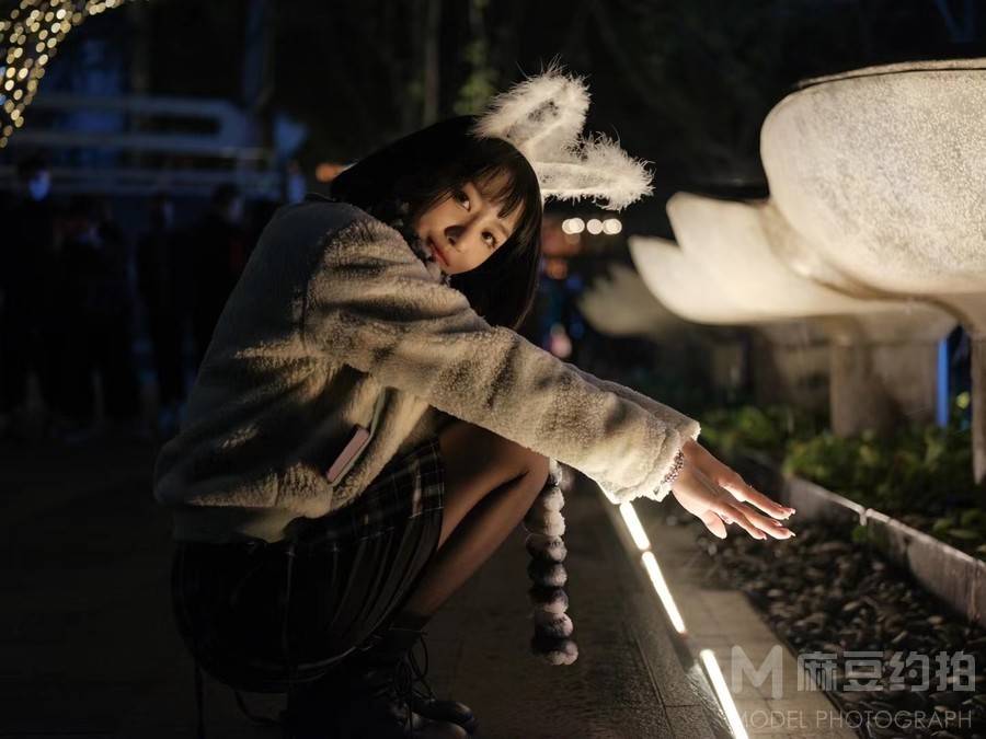 情绪模特