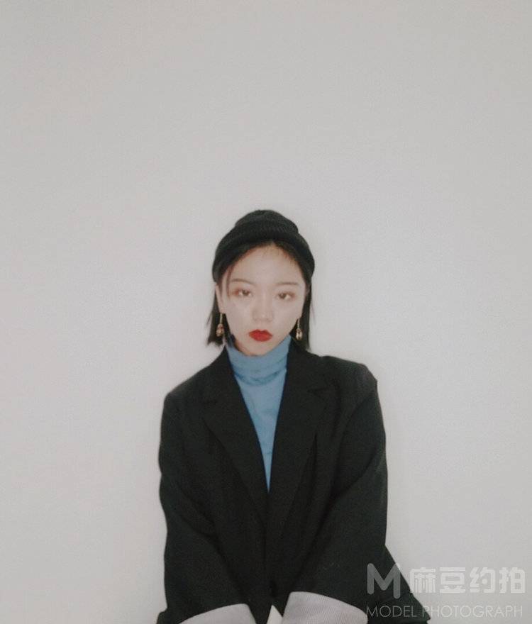 情绪模特
