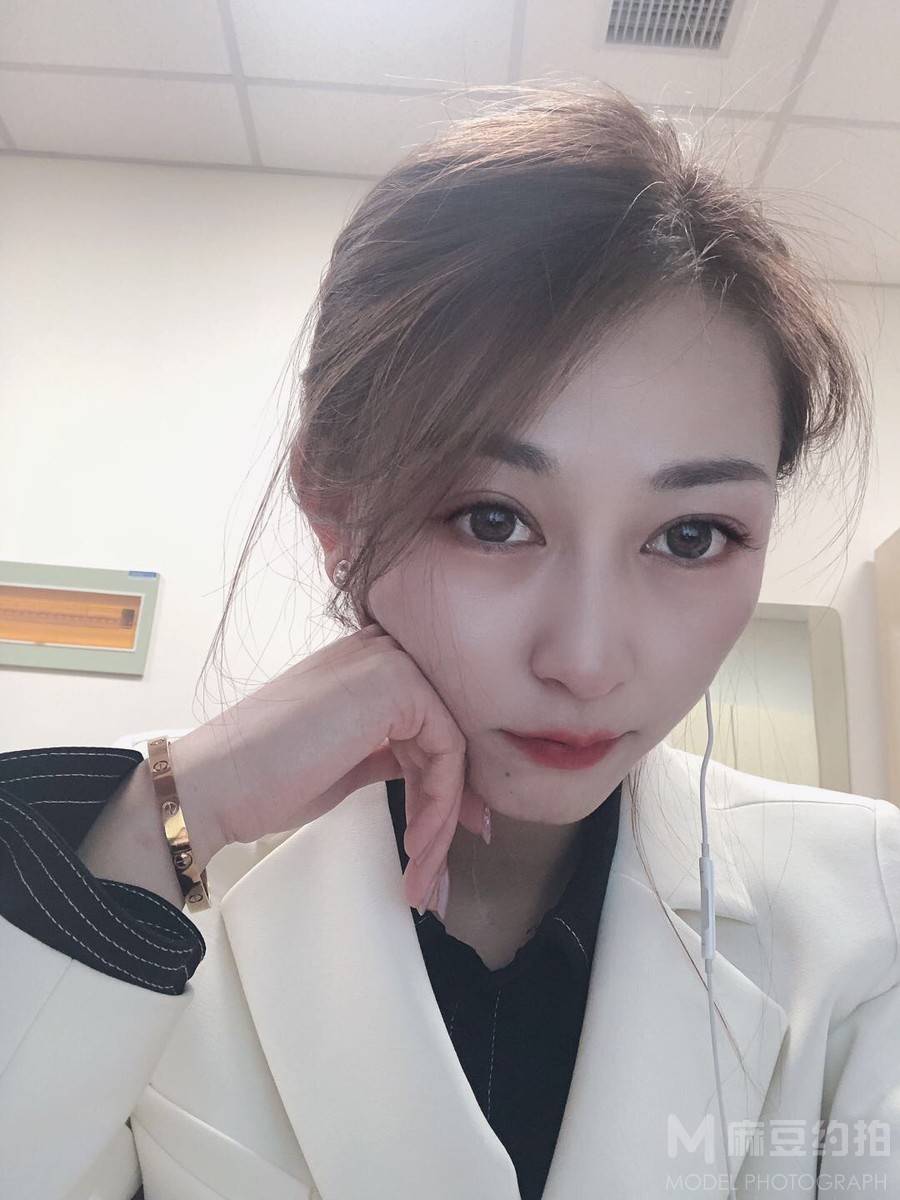 商务模特