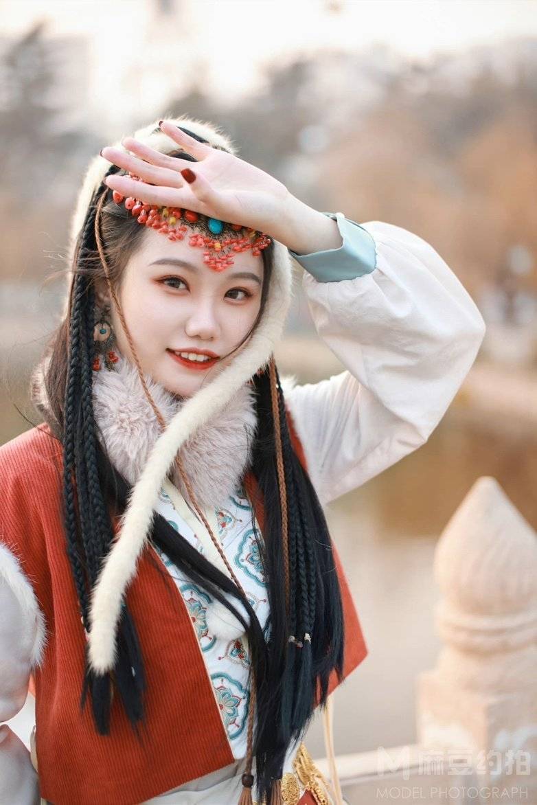 汉服模特