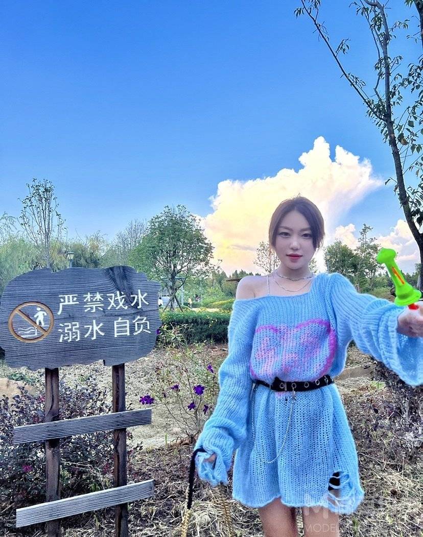 妆容模特