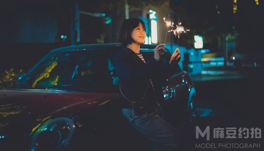 夜景模特
