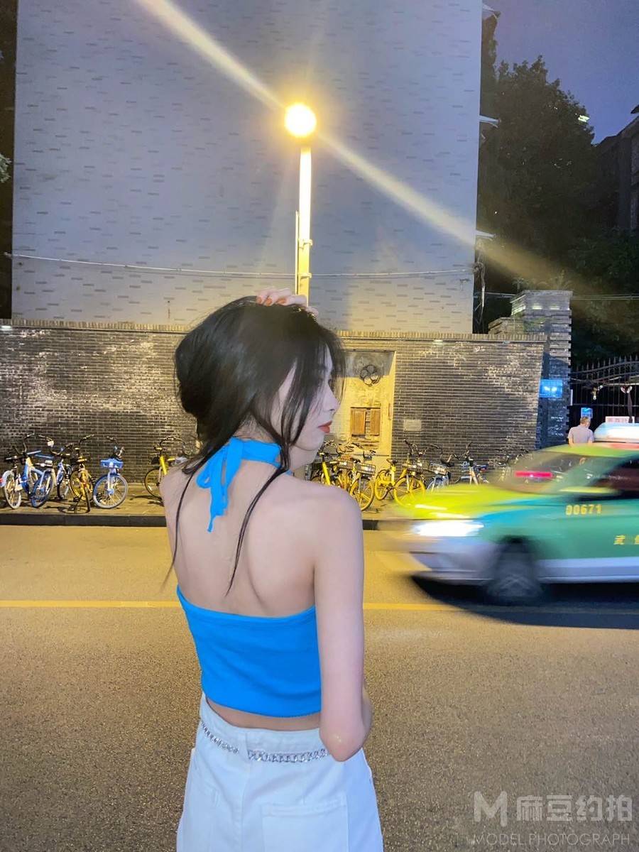 夜景模特