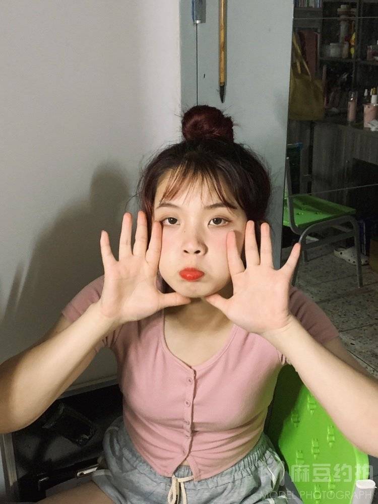 校园模特
