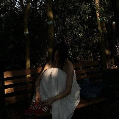 黑白模特