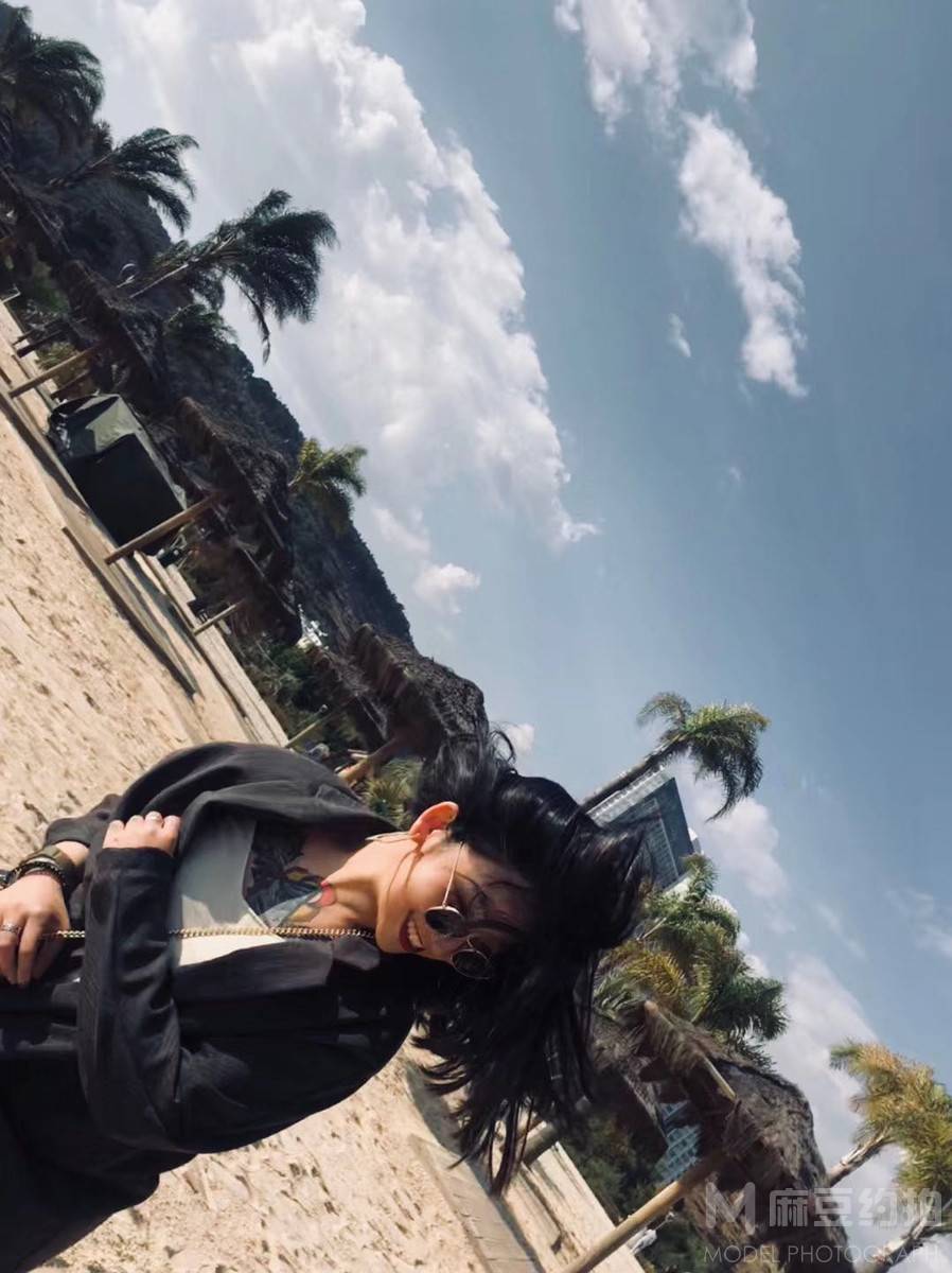 暗黑模特