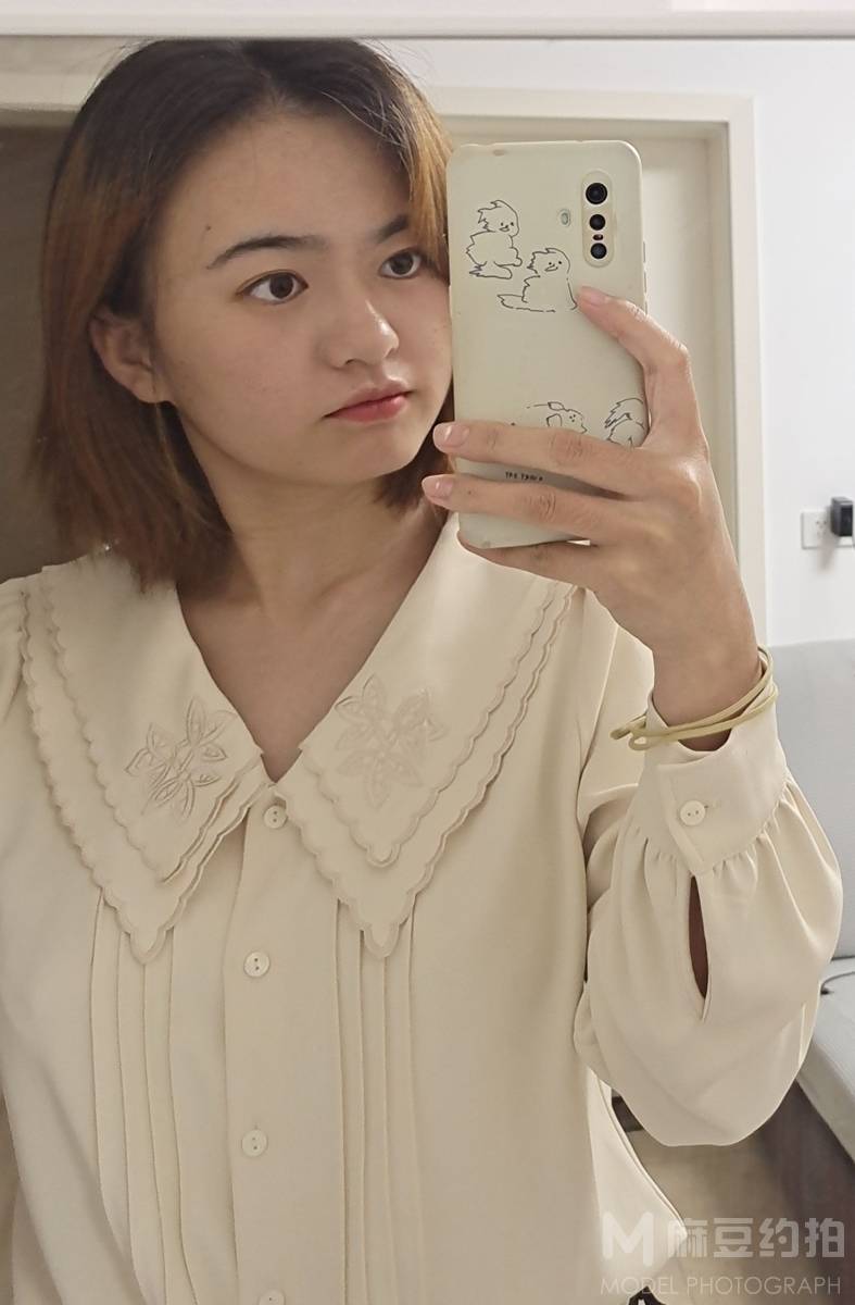 黑白模特