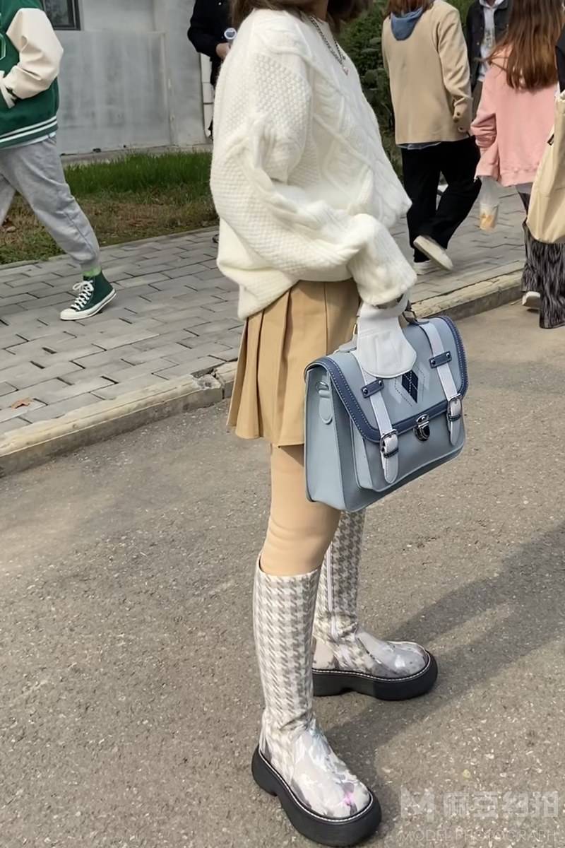 校园模特